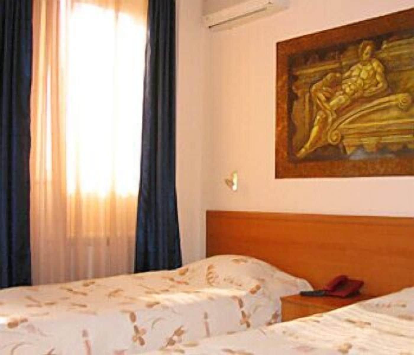 Central Plaza Hotel Sofia Exteriör bild