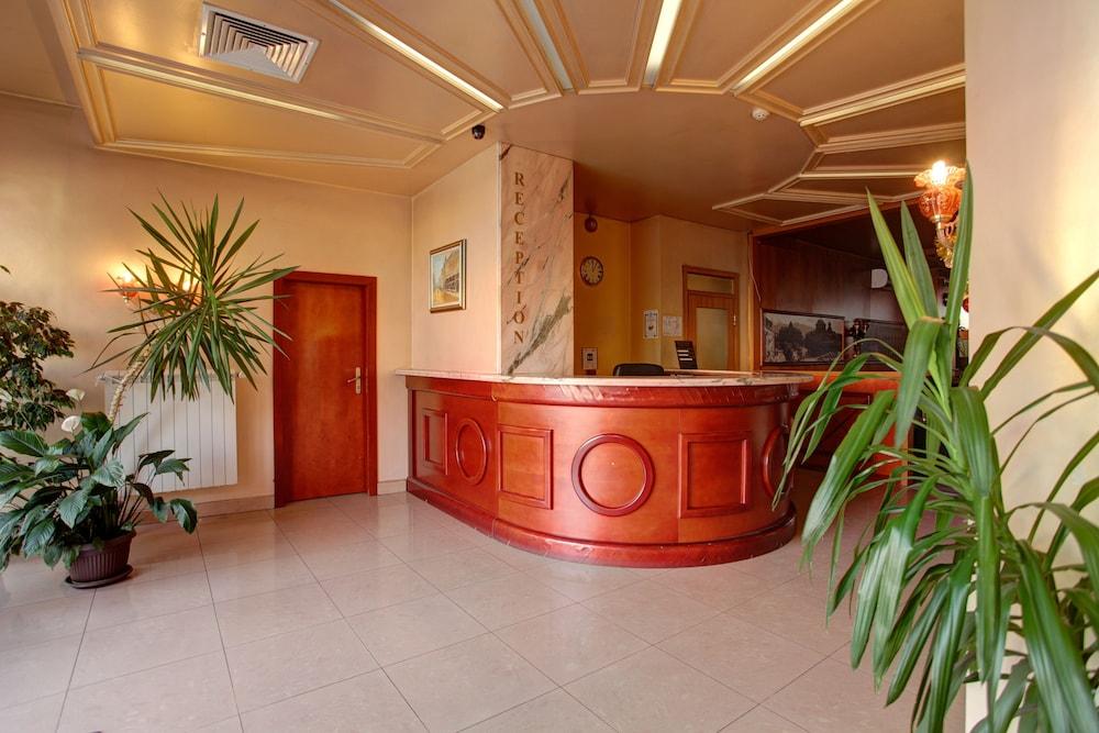 Central Plaza Hotel Sofia Exteriör bild