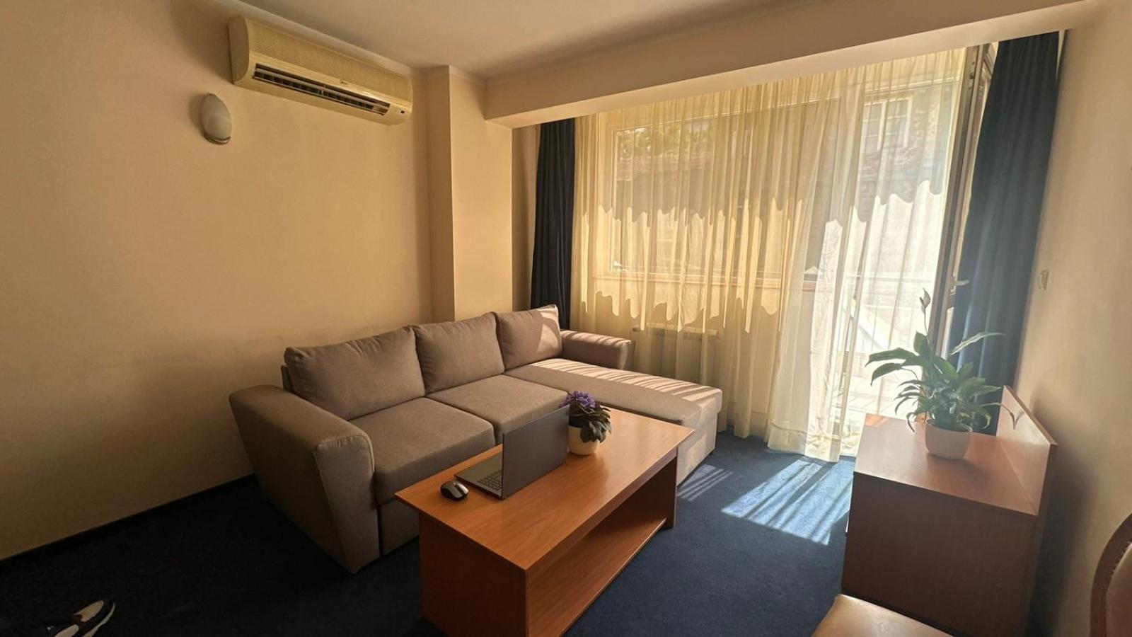 Central Plaza Hotel Sofia Exteriör bild