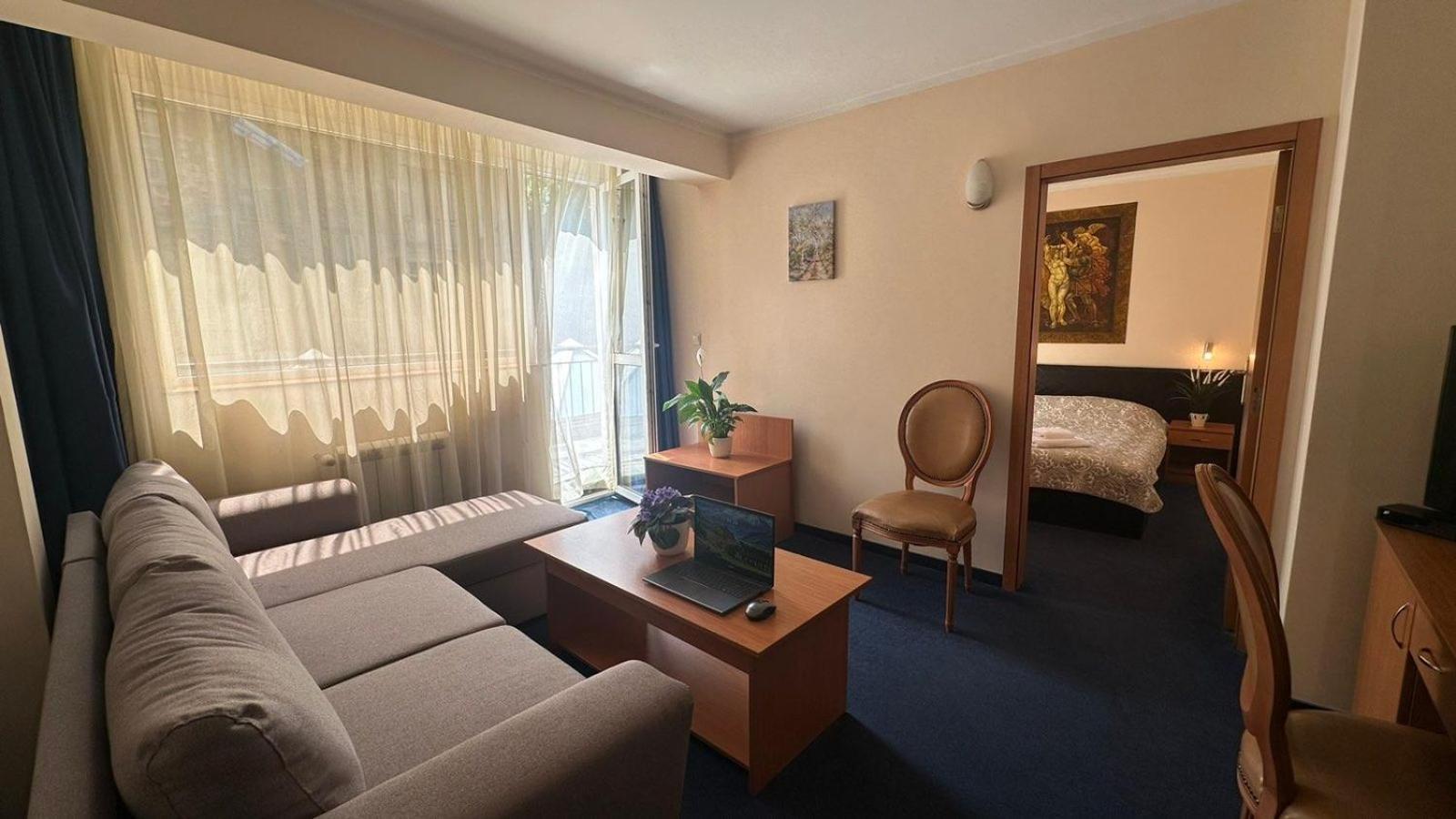 Central Plaza Hotel Sofia Exteriör bild