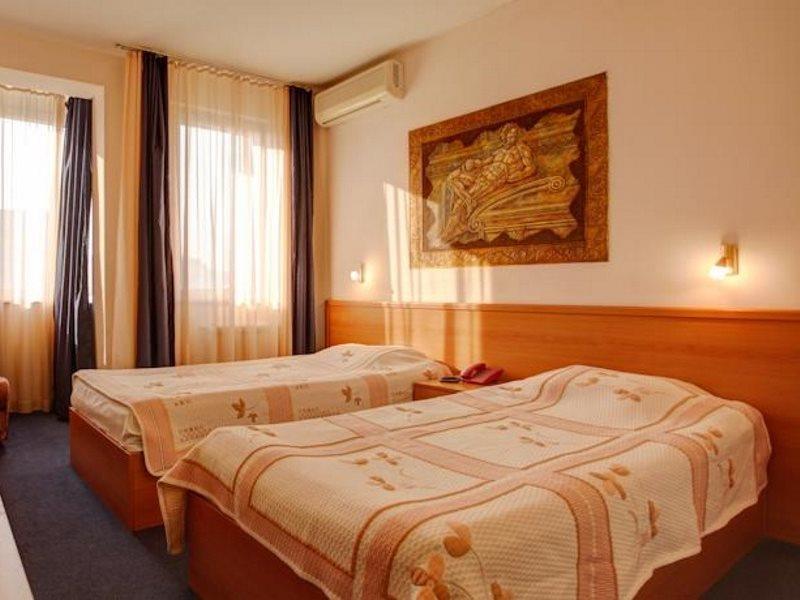 Central Plaza Hotel Sofia Exteriör bild