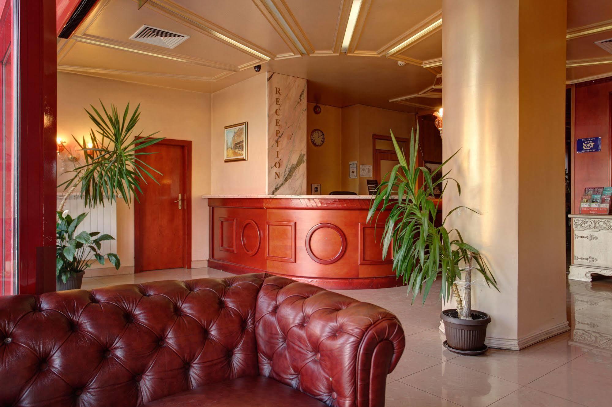 Central Plaza Hotel Sofia Exteriör bild